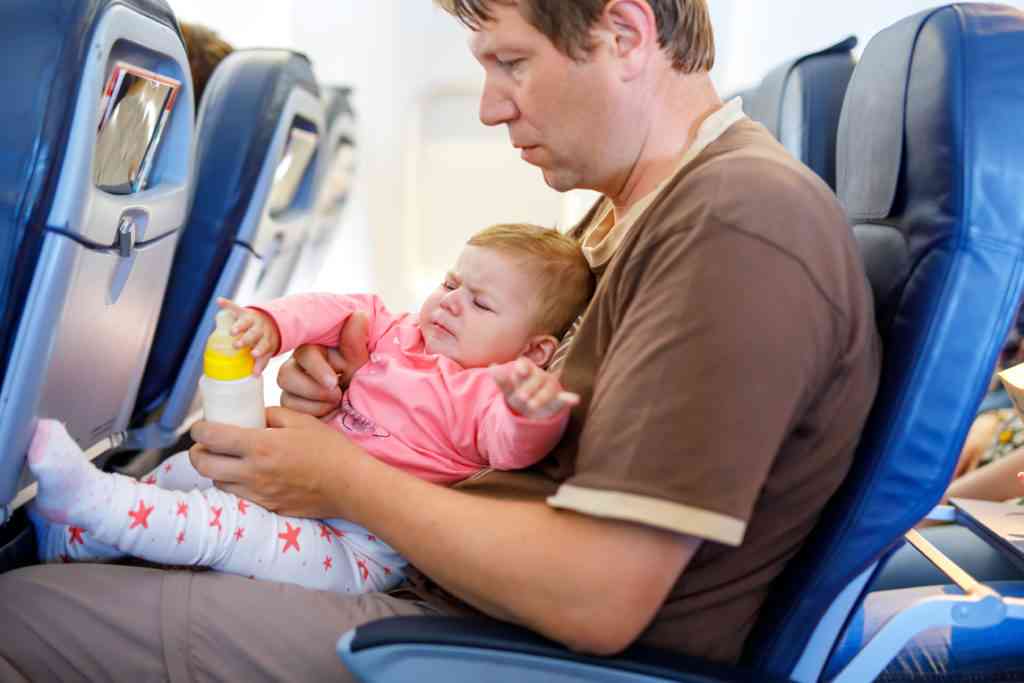 baby with earache on plane